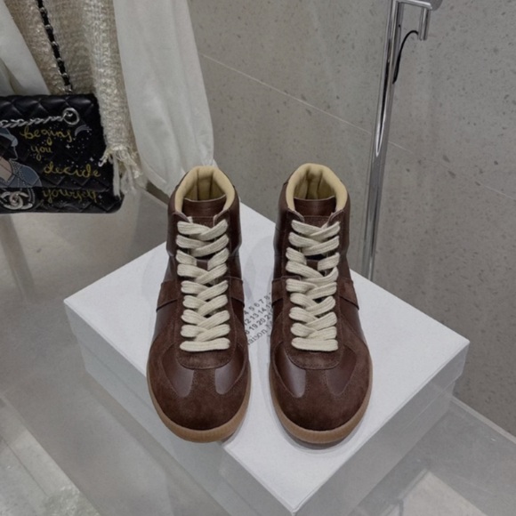MM6 Maison Martin Margiela Brown High-Top Sneakers with Cream Laces - Picture 3 of 9